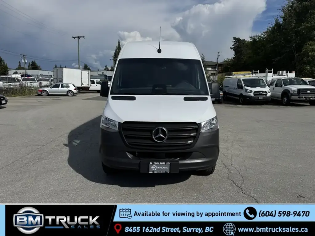 Mercedes-Benz Sprinter 2500 2025 photo 3