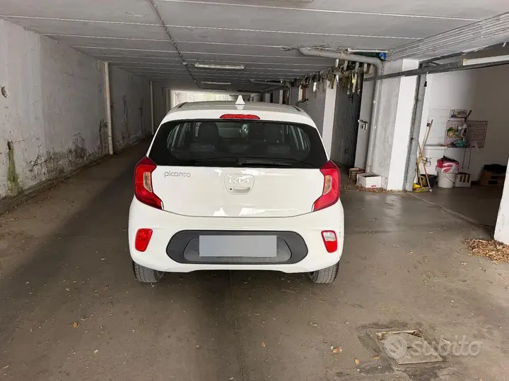 Kia Picanto 2023 photo 2