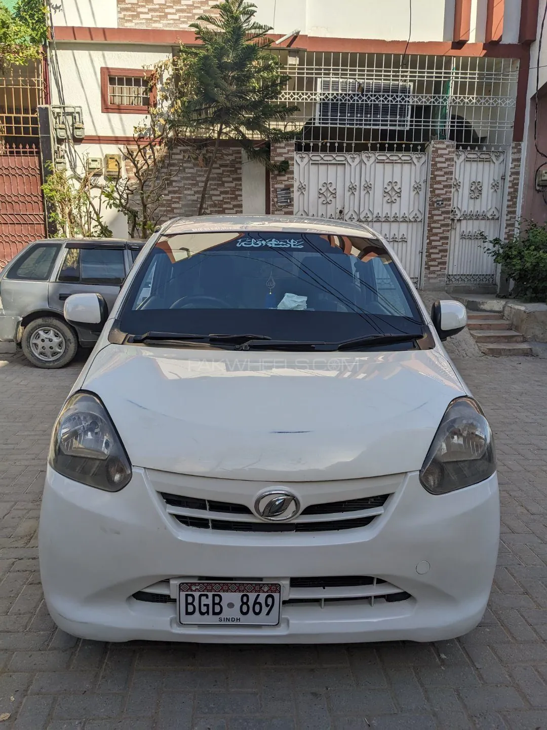 Daihatsu Mira