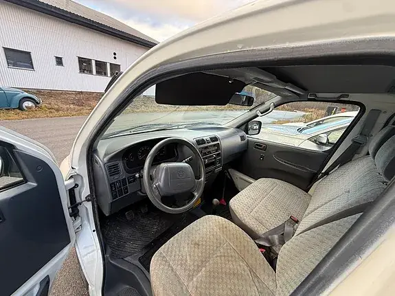 Toyota Hiace 2006 photo 4