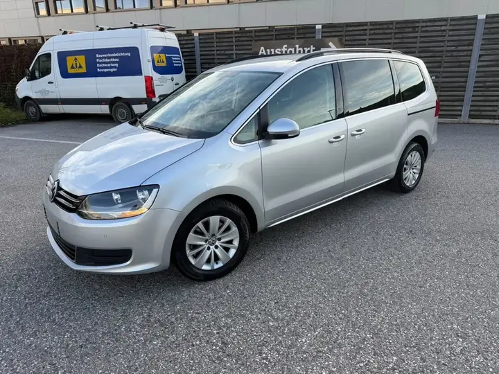 Volkswagen Sharan 2013 photo 3