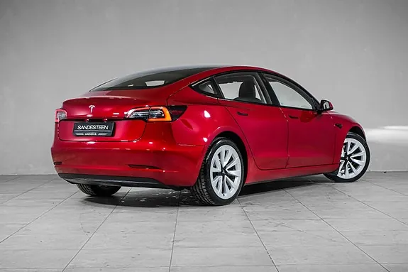 Tesla Model 3 2022 photo 4