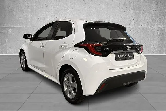 Toyota Yaris 2023 photo 3