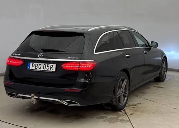 Mercedes-Benz E300 De 2022 photo 2