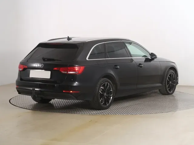 Audi A4 Avant 2017 photo 4