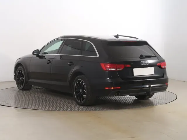 Audi A4 Avant 2017 photo 3