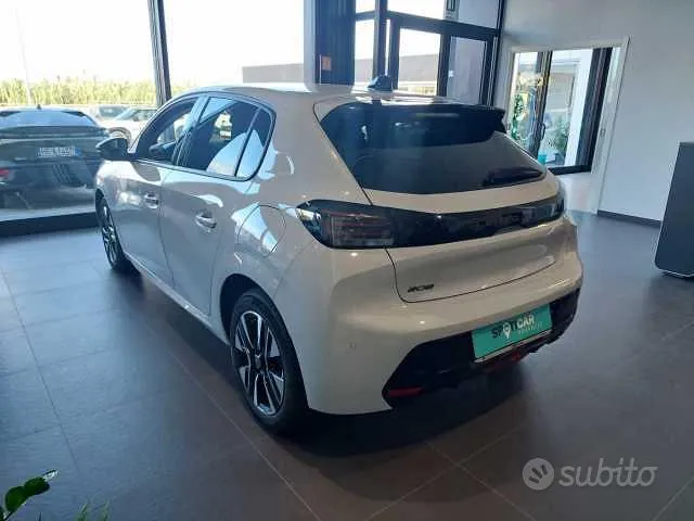 Peugeot 208 2025 photo 5