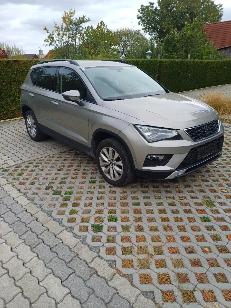 Seat Ateca 2016 photo 2
