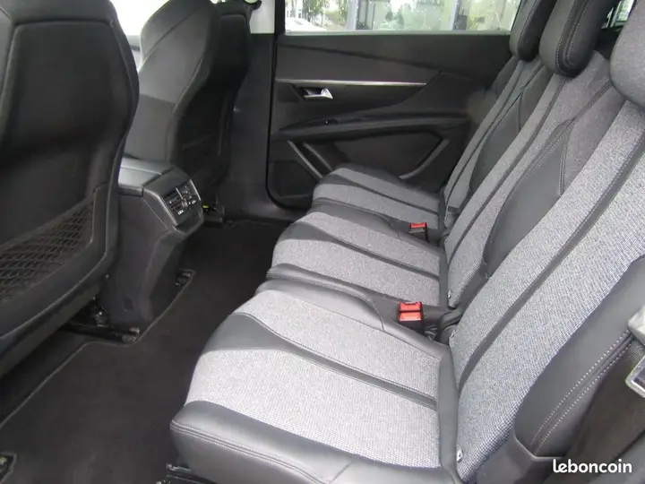 Peugeot 5008 2019 photo 5