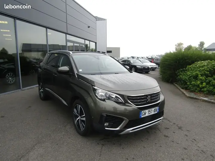 Peugeot 5008 2019 photo 2