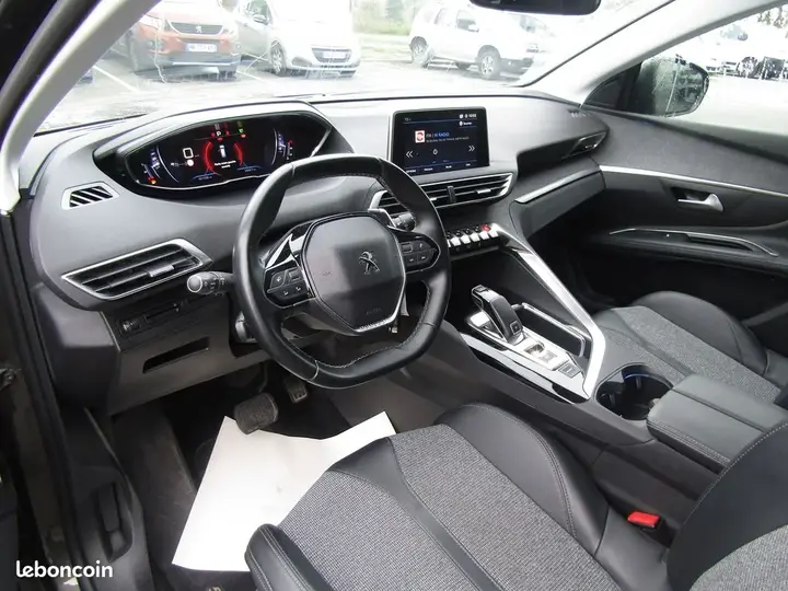 Peugeot 5008 2019 photo 4