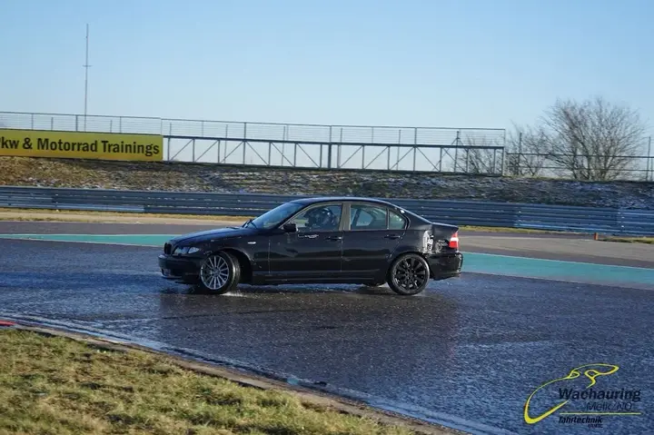 BMW 325I 2003 photo 3