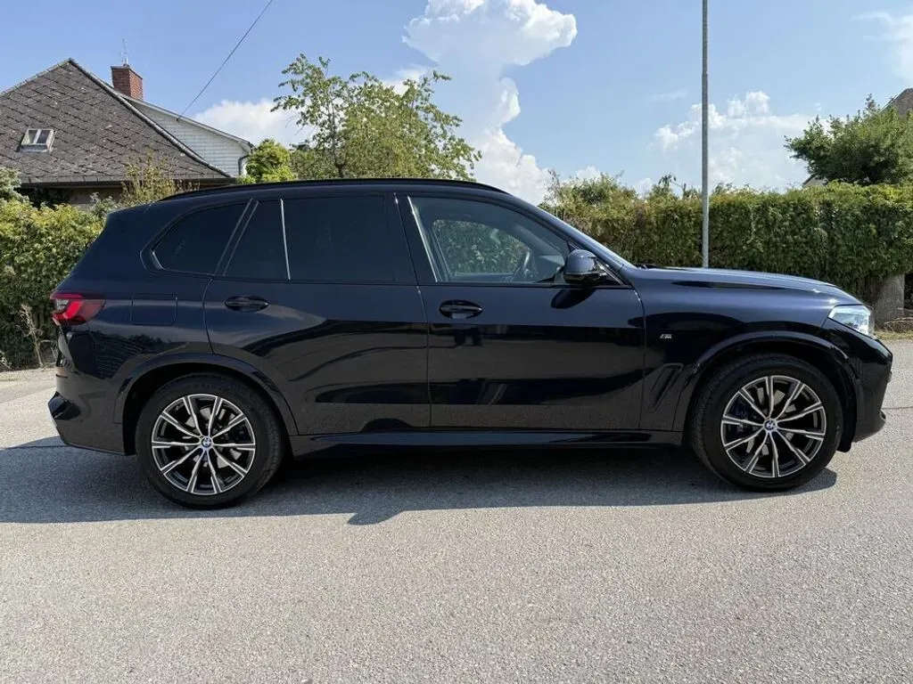 BMW X5 2022 photo 2