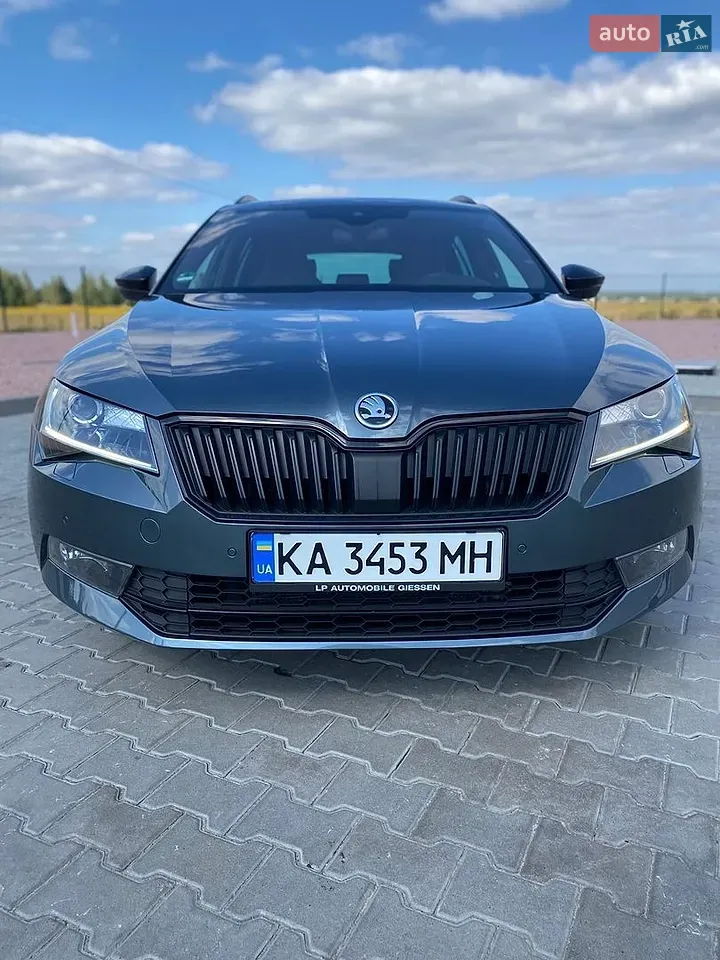 Skoda Superb 2017 photo 2