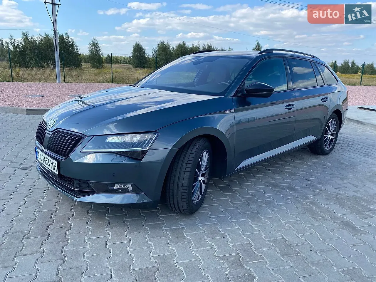 Skoda Superb 2017 photo 5