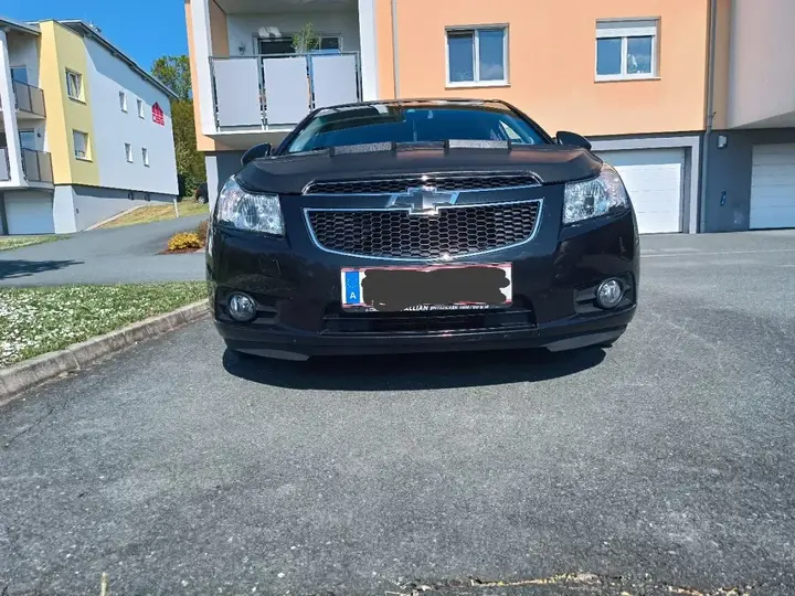 Chevrolet Cruze 2010 photo 2