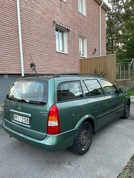 Opel Astra 2000 photo 4