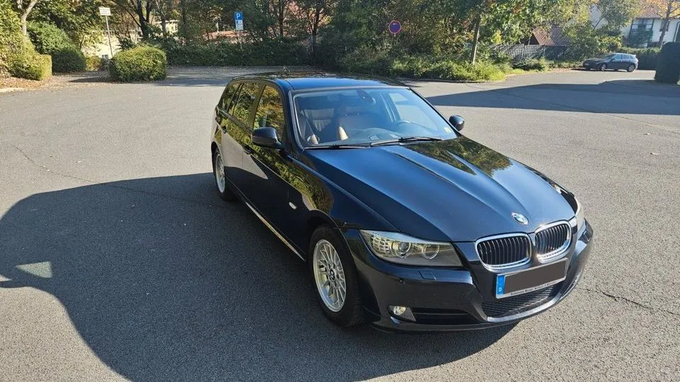 BMW 318I
