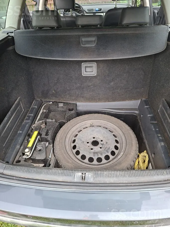Volkswagen Passat 2011 photo 3