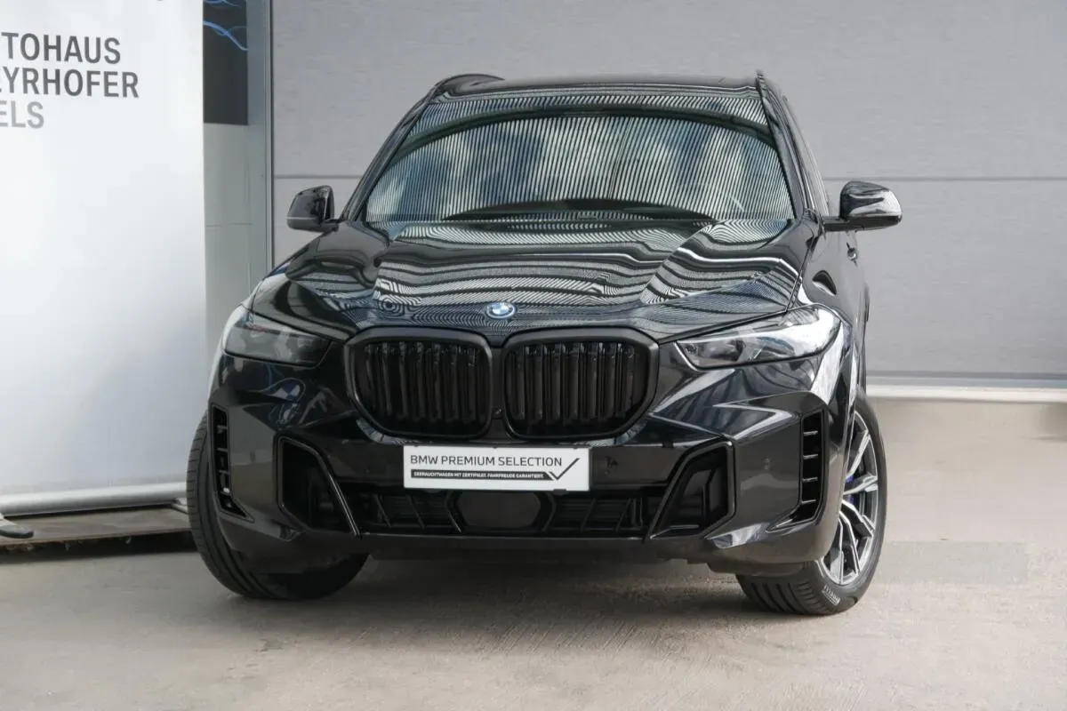 BMW X5 2023 photo 2