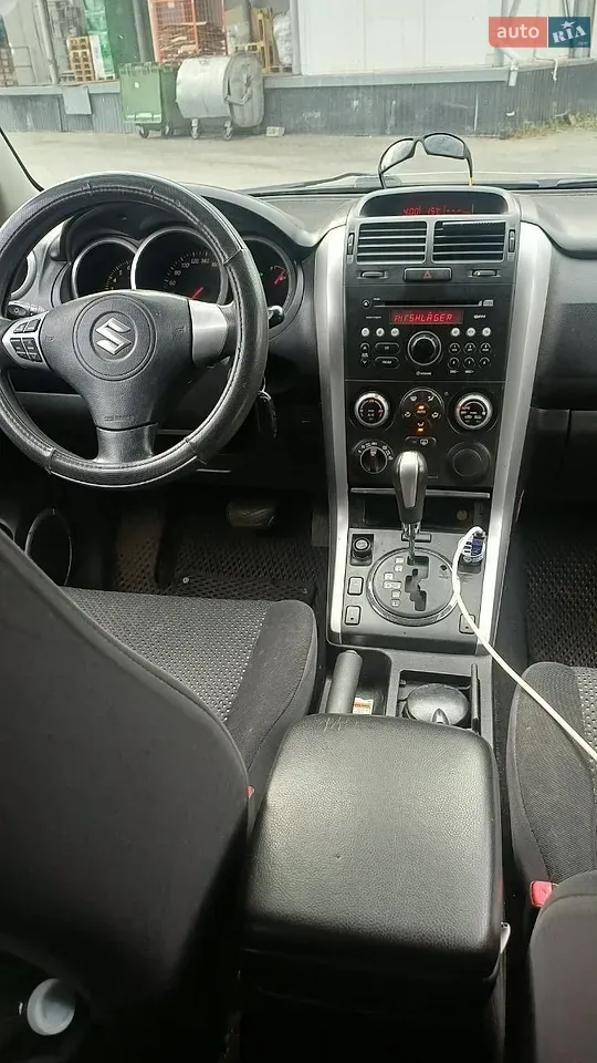 Suzuki Grand Vitara 2005 photo 5