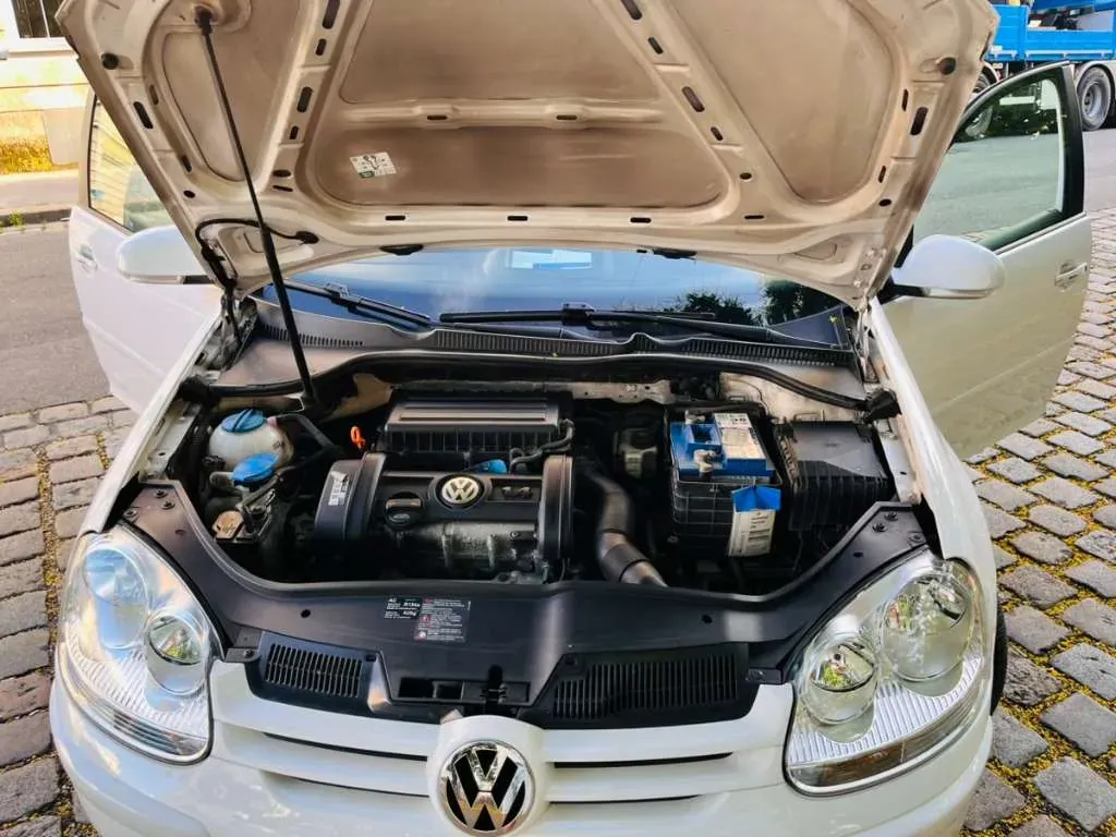 Volkswagen Golf 2008 photo 2
