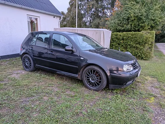Volkswagen Golf 2002 photo 2