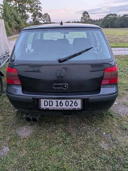 Volkswagen Golf 2002 photo 3