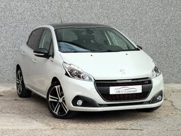 Peugeot 208 2018 photo 2