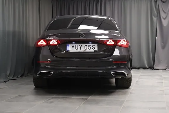 Mercedes-Benz E300 E 2026 photo 4