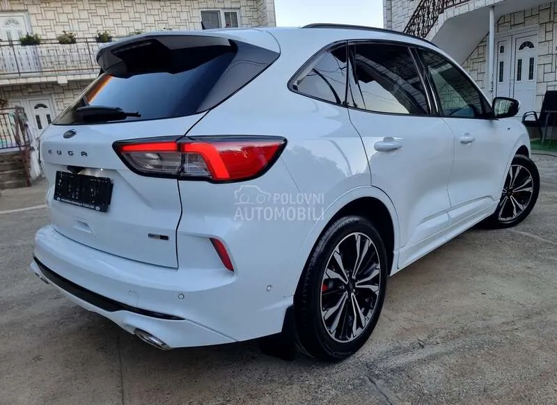 Ford Kuga 2021 photo 2