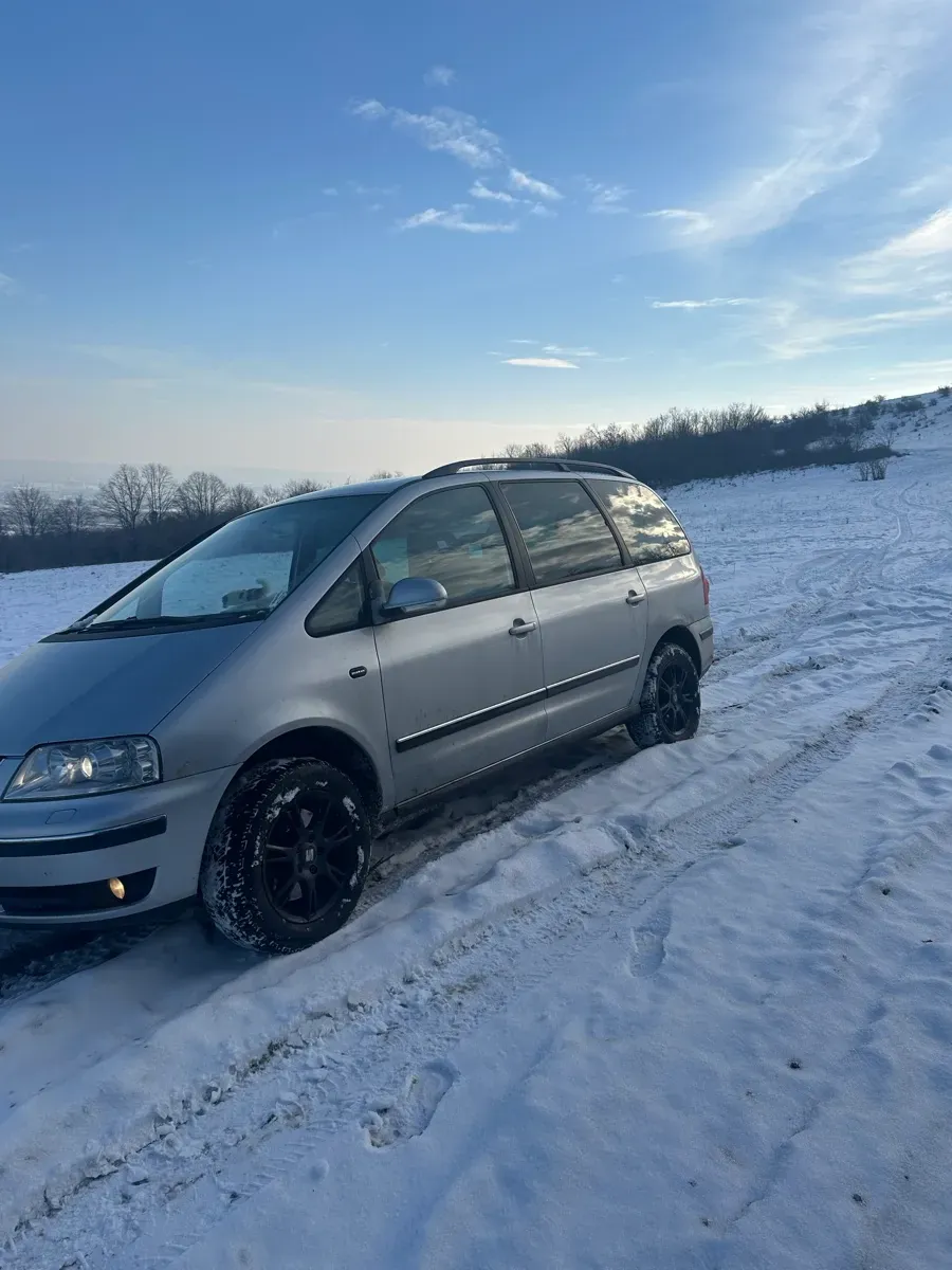 Volkswagen Sharan 2006 photo 2