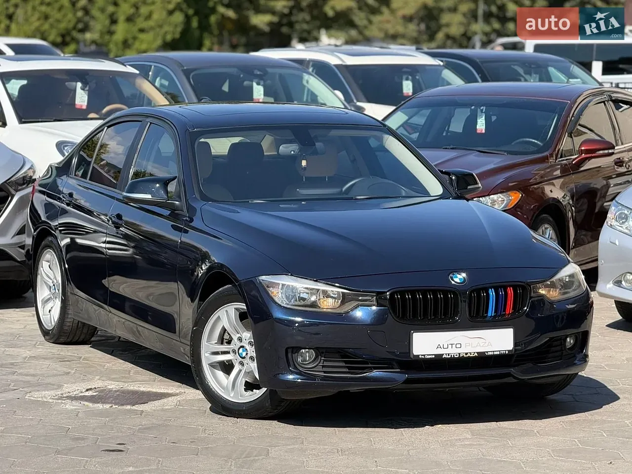 BMW 3 Series 2012 photo 3