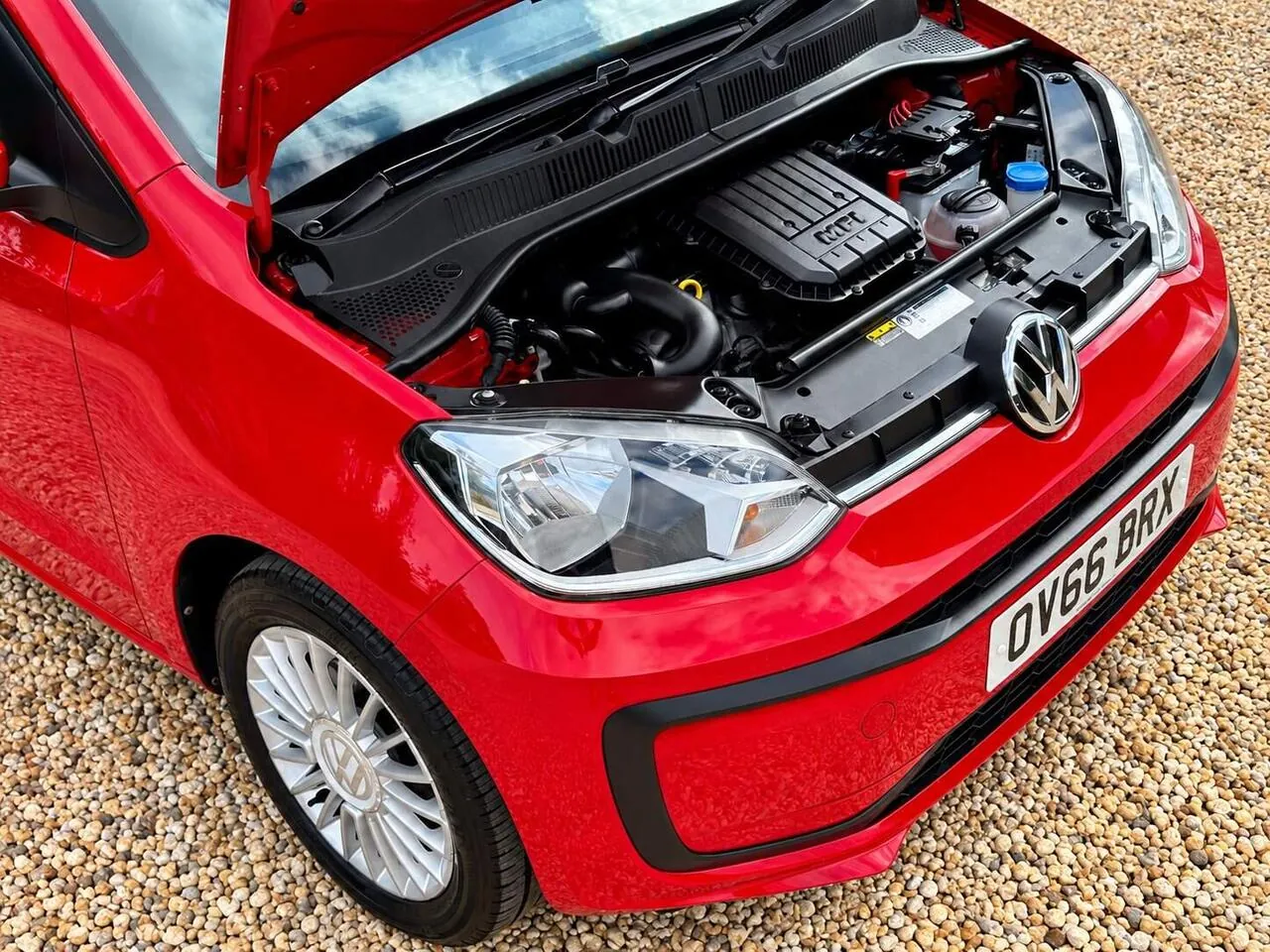 Volkswagen Up 2016 photo 5