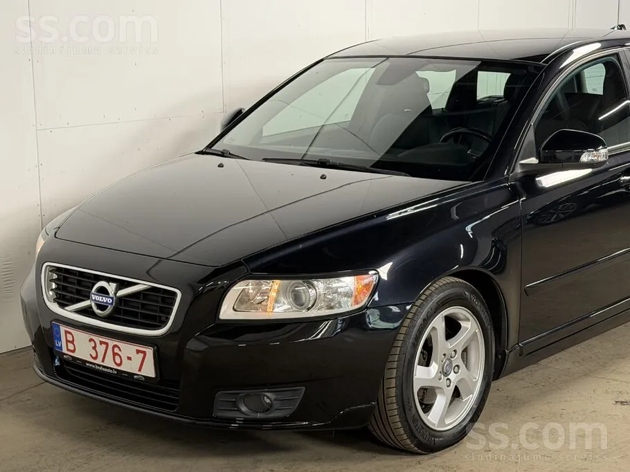 Volvo V50 2011 photo 5