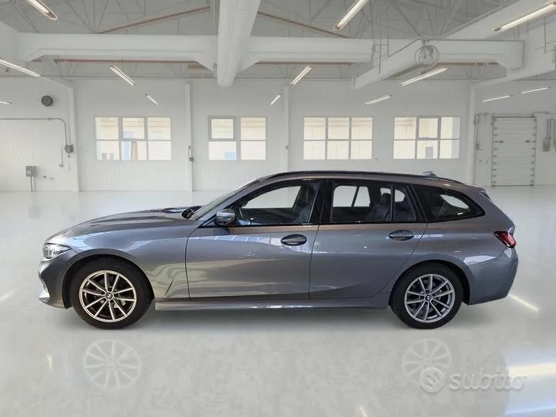 BMW 318 2022 photo 5