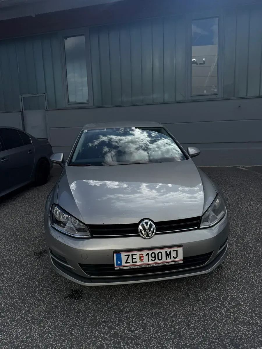 Volkswagen Golf 2013 photo 2