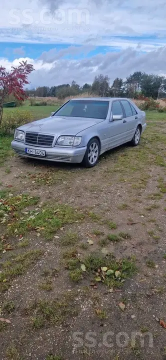 Mercedes-Benz S300