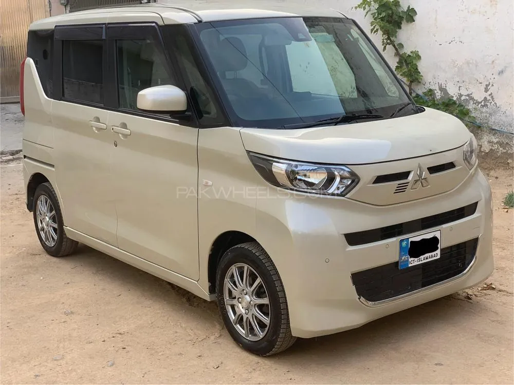 Mitsubishi Ek Custom
