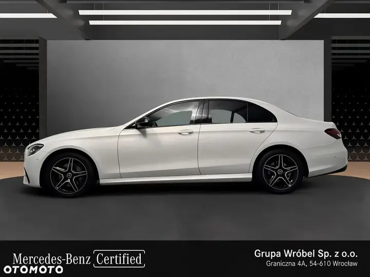 Mercedes-Benz E-Class 2022 photo 2