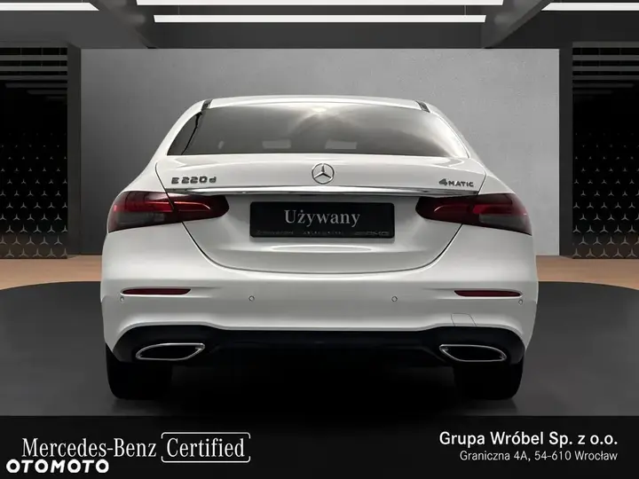 Mercedes-Benz E-Class 2022 photo 4