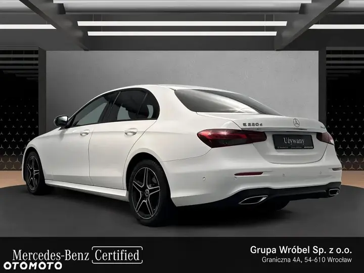 Mercedes-Benz E-Class 2022 photo 3