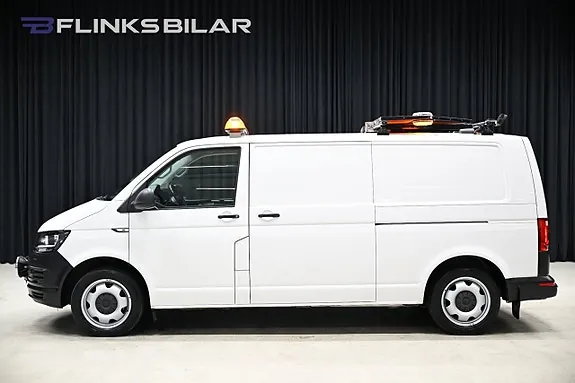 Volkswagen Transporter 2018 photo 2
