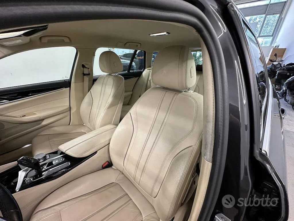 BMW 5 Series 2020 photo 4