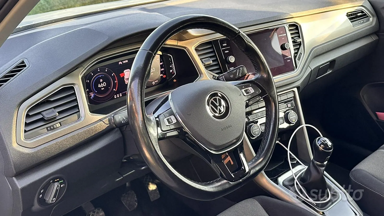 Volkswagen T-Roc 2021 photo 3