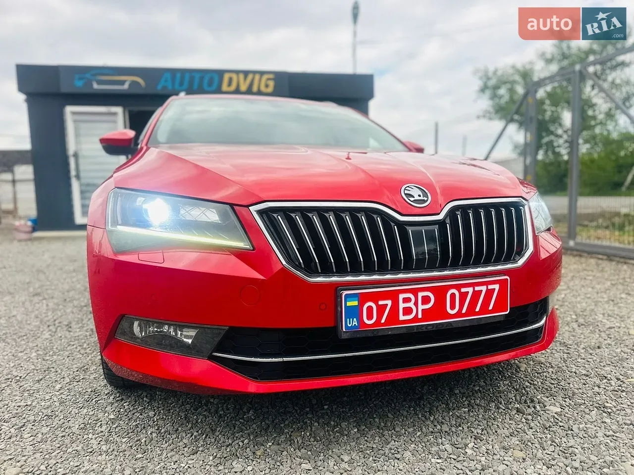 Skoda Superb 2015 photo 3