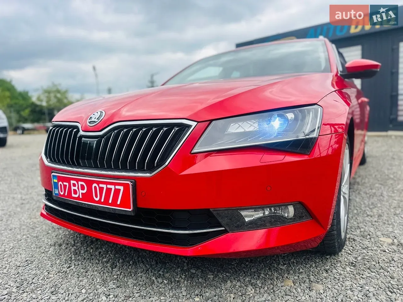 Skoda Superb 2015 photo 5