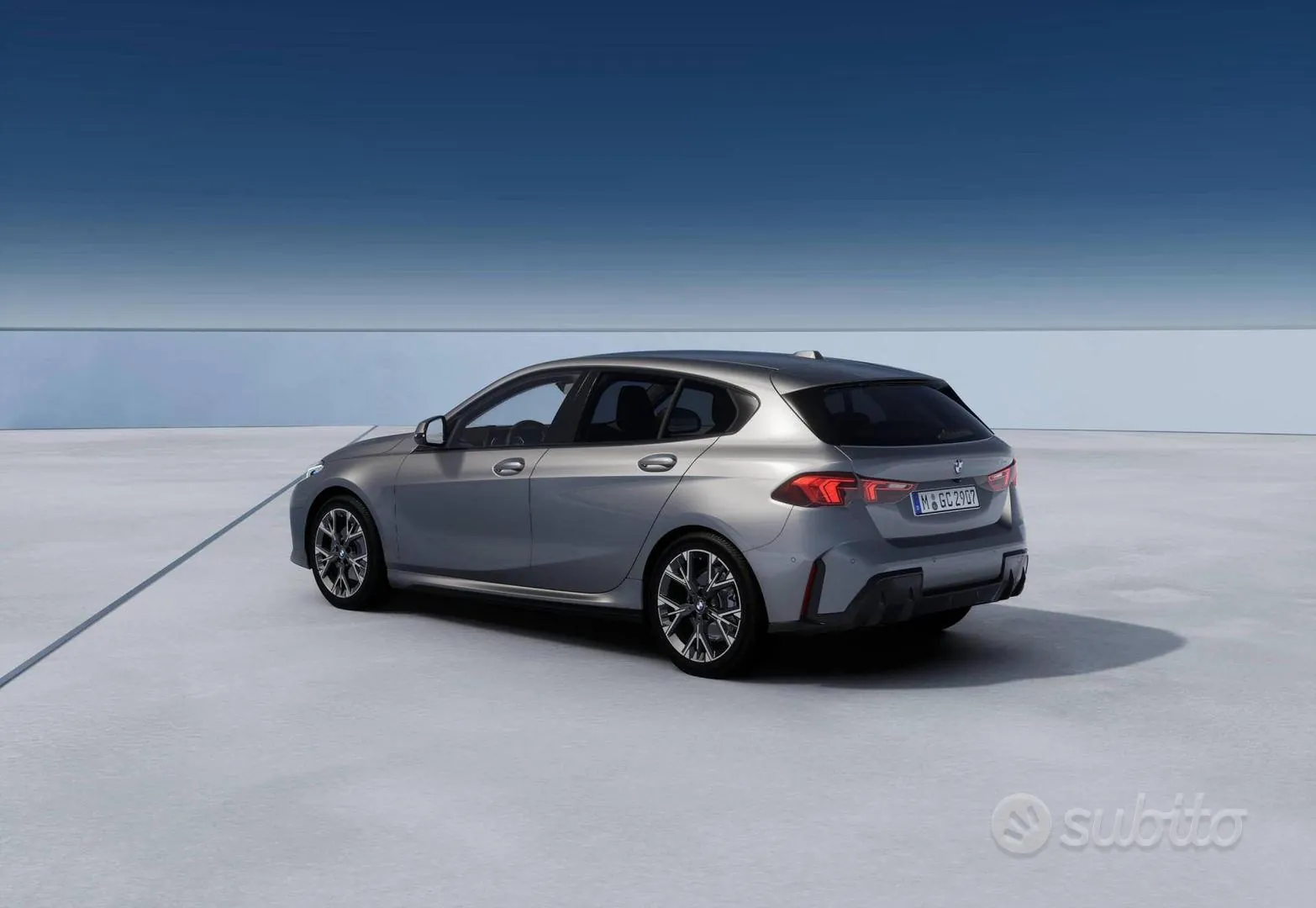 BMW 1 Series 2024 photo 2