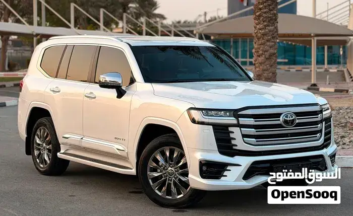 Toyota Land Cruiser 2024 photo 3