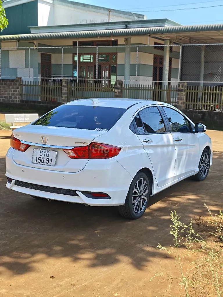 Honda City 2017 photo 4